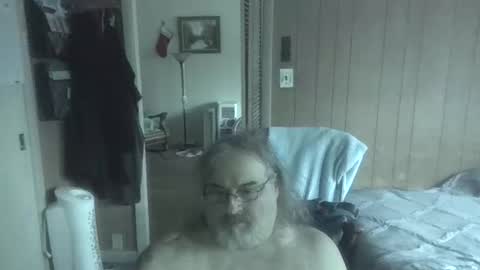 lonely huggy bear online show from 10, 4, 2026