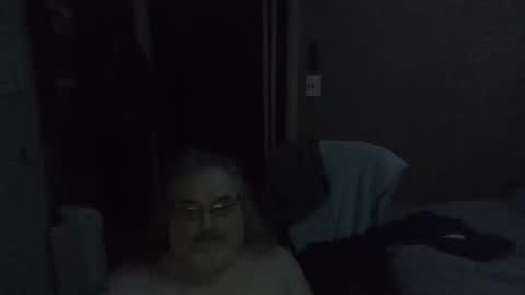 lonely huggy bear online show from 13, 4, 2026