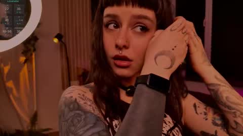 Mika online show from 21, 2, 2026