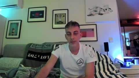 Snapshot of hugolandcam chatting on 8, 12, 2024 Hugo online show from 8, 12, 2024