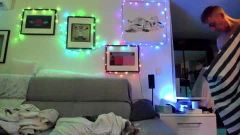 Snapshot of hugolandcam chatting on 15, 12, 2024 Hugo online show from 15, 12, 2024