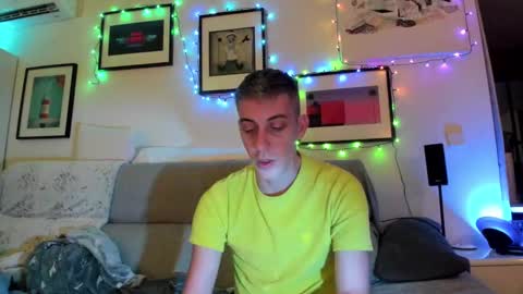 Snapshot of hugolandcam chatting on 15, 12, 2024 Hugo online show from 15, 12, 2024