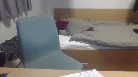 hugoxx22 online show from 18, 2, 2025