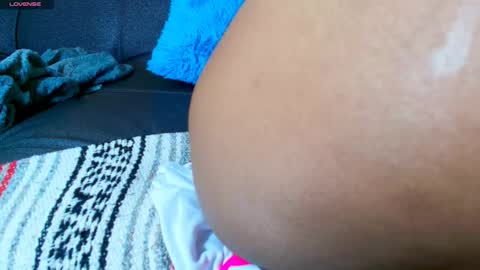 Snapshot of huila97 chatting on 14, 2, 2025 elecktra12 online show from 14, 2, 2025