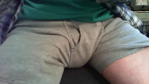 Snapshot of hungandhilarious chatting on 11, 1, 2026 hungandhilarious online show from 11, 1, 2026