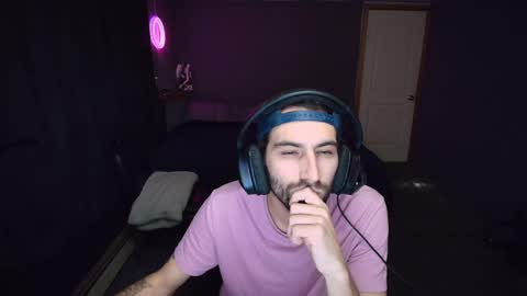 Snapshot of hungbidad666 chatting on 5, 12, 2024 FootLover online show from 5, 12, 2024