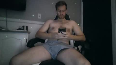 Snapshot of hungbro_420 chatting on 25, 11, 2025 hungbro_420 online show from 25, 11, 2025