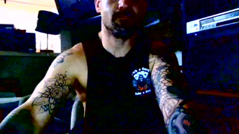 hungherowithoutacape online show from 6, 8, 2026