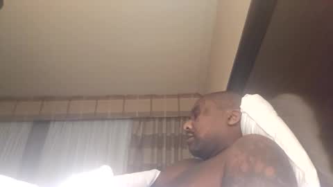 Snapshot of hungluv1 chatting on 11, 11, 2025 hungluv1 online show from 11, 11, 2025