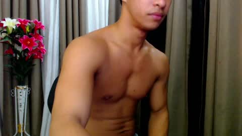 Snapshot of hunk_edward chatting on 14, 7, 2026 hunk_edward online show from 14, 7, 2026