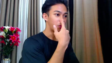 Snapshot of hunk_edward chatting on 19, 7, 2026 hunk_edward online show from 19, 7, 2026