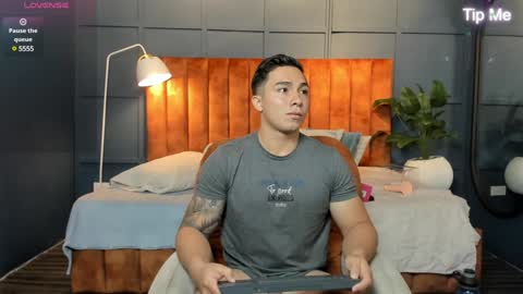 hunk_ryan online show from 31, 1, 2025