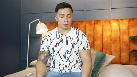 hunk_ryan online show from 6, 2, 2025