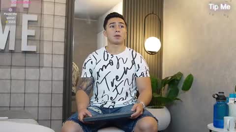 hunk_ryan online show from 26, 2, 2025