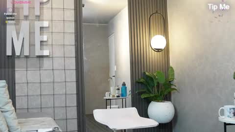 hunk_ryan online show from 28, 2, 2025