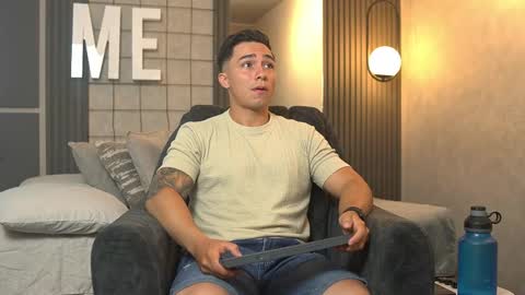 hunk_ryan online show from 16, 9, 2025