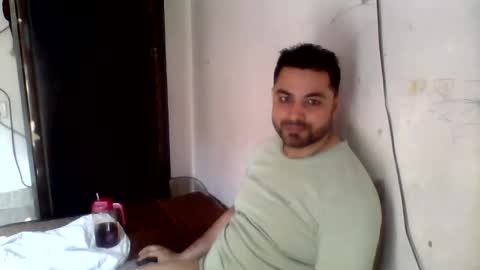 hunkster102 online show from 18, 4, 2026