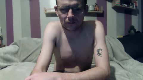 Snapshot of hunkyguy39 chatting on 11, 1, 2026 hunkyguy39 online show from 11, 1, 2026