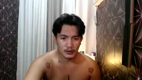 hunkylloyd online show from 31, 12, 2024