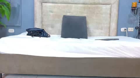 Hunter  online show from 24, 11, 2025