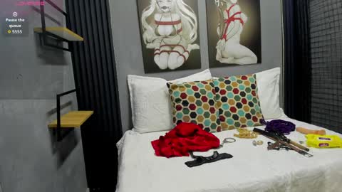 I G N I S  online show from 18, 5, 2026