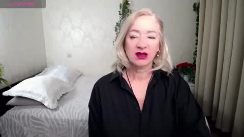 Snapshot of hunters_woman chatting on 3, 2, 2026 Irena online show from 3, 2, 2026