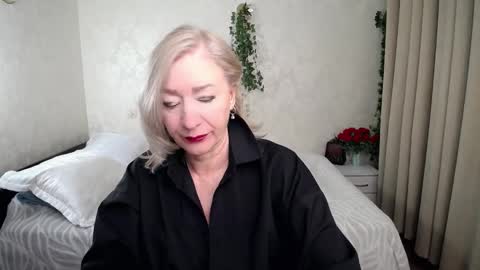 Snapshot of hunters_woman chatting on 8, 2, 2026 Irena online show from 8, 2, 2026