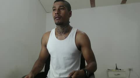 Snapshot of hunting_blondes chatting on 22, 3, 2026 hunting_blondes online show from 22, 3, 2026