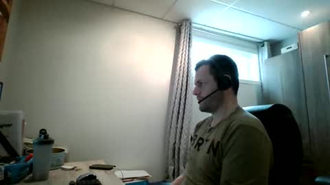 hurley7890 online show from 14, 4, 2026