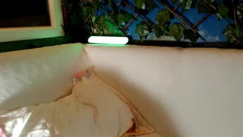 Kayla online show from 15, 2, 2025