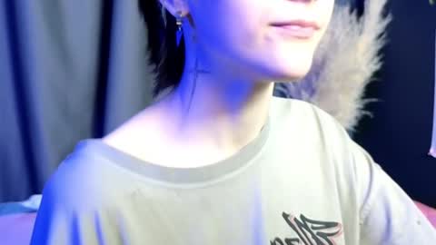 Hyeon Jin online show from 3, 2, 2025