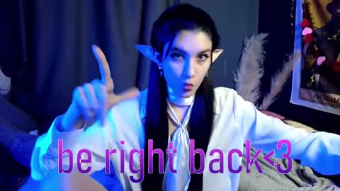 Hyeon Jin online show from 14, 2, 2025