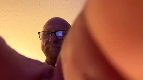 i1nt2fuk online show from 15, 9, 2025