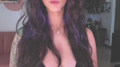 Lana Banana online show from 9, 4, 2026