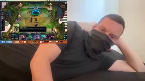 Snapshot of i_o_ro chatting on 1, 12, 2024 i o ro online show from 1, 12, 2024