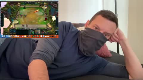 Snapshot of i_o_ro chatting on 8, 12, 2024 i o ro online show from 8, 12, 2024