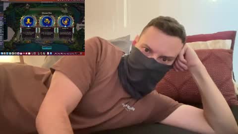 Snapshot of i_o_ro chatting on 7, 1, 2025 i o ro online show from 7, 1, 2025