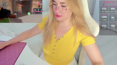 Snapshot of i_want_you_eva chatting on 1, 10, 2025 HiI am EvaPVT is open online show from 1, 10, 2025