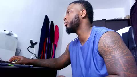 Mr H Independent model online show from 5, 11, 2025