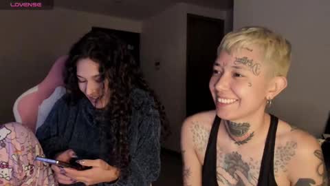 Snapshot of iam_nikki chatting on 10, 3, 2025 On instagram Imm NikkiHelp me reach 100 likes online show from 10, 3, 2025