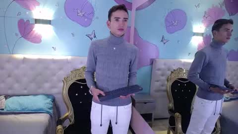 Iam Smith  online show from 13, 1, 2026