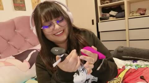 Zoe 3 online show from 8, 7, 2026