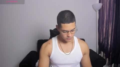 Snapshot of iamdylan777 chatting on 2, 3, 2026 Dylan independent model online show from 2, 3, 2026