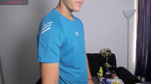 Dylan  independent model  online show from 11, 3, 2026