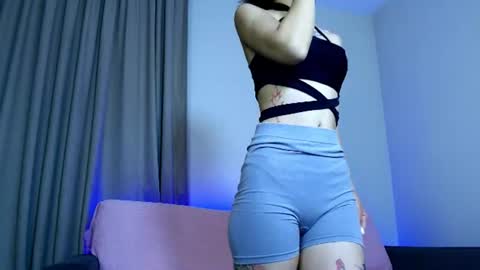 iamfreakynikky_ online show from 22, 7, 2026