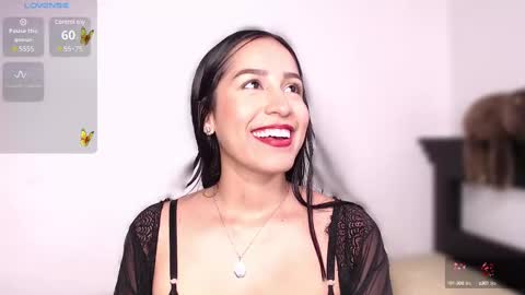 Lara online show from 2, 3, 2025