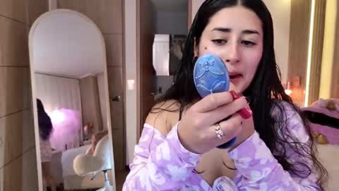 Snapshot of iamnyxy chatting on 7, 10, 2025 Nyxy online show from 7, 10, 2025
