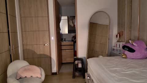 Snapshot of iamnyxy chatting on 8, 10, 2025 Nyxy online show from 8, 10, 2025