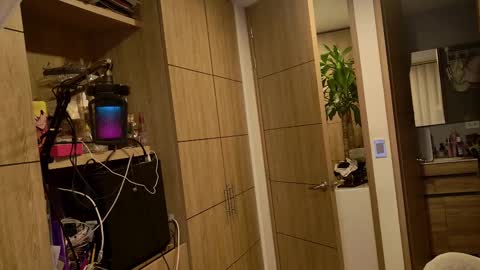 Snapshot of iamnyxy chatting on 15, 10, 2025 Nyxy online show from 15, 10, 2025