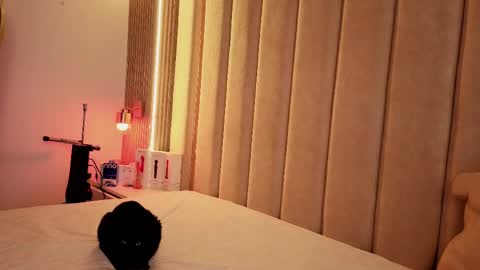 Nyxy online show from 4, 4, 2026